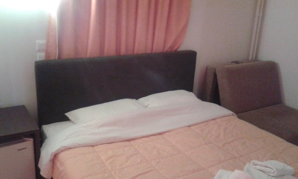 Hotel Ballas Agria Exterior photo