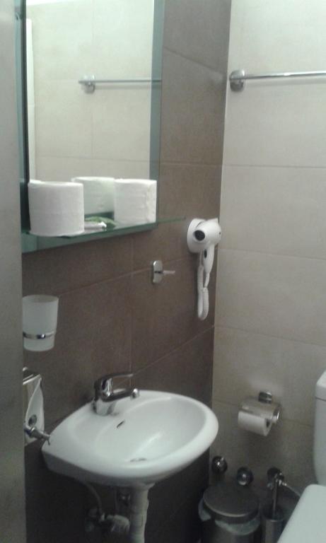 Hotel Ballas Agria Exterior photo